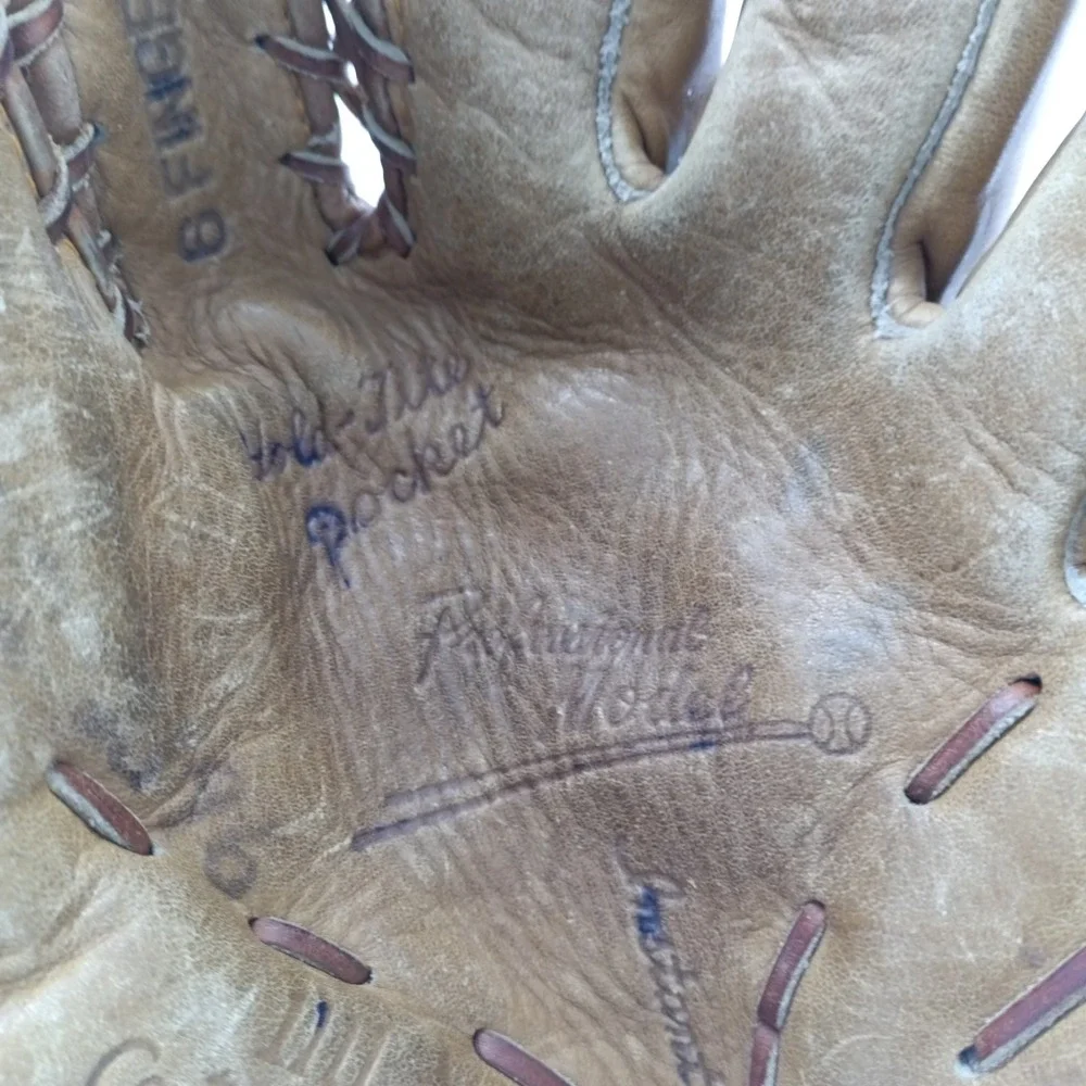 Caprico 1111-A   6 Finger Leather  Baseball Glove  Japana RHT   a14